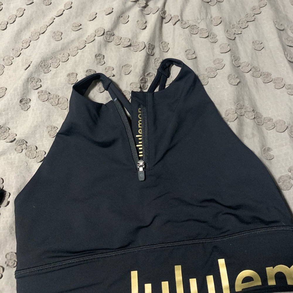 LULULEMON HOLIDAY LIMITED EDITION BRA SZ 10